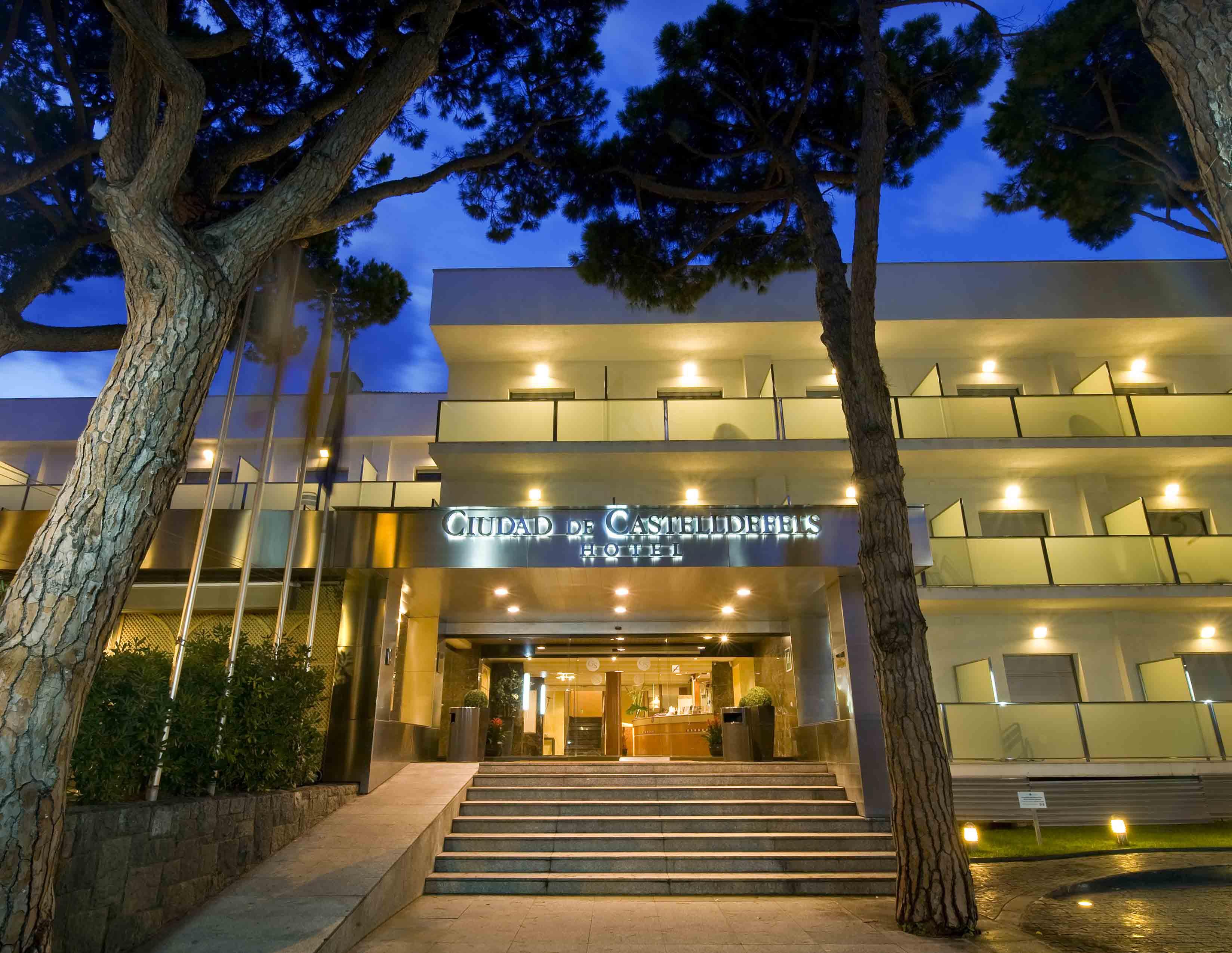 Ciudad De Castelldefels Hotel Exterior foto